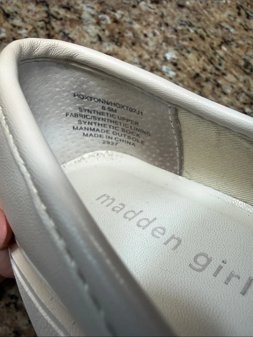 MADDEN GIRL Hoxtonn Womens Chunky Loafers size 8.5 color bone